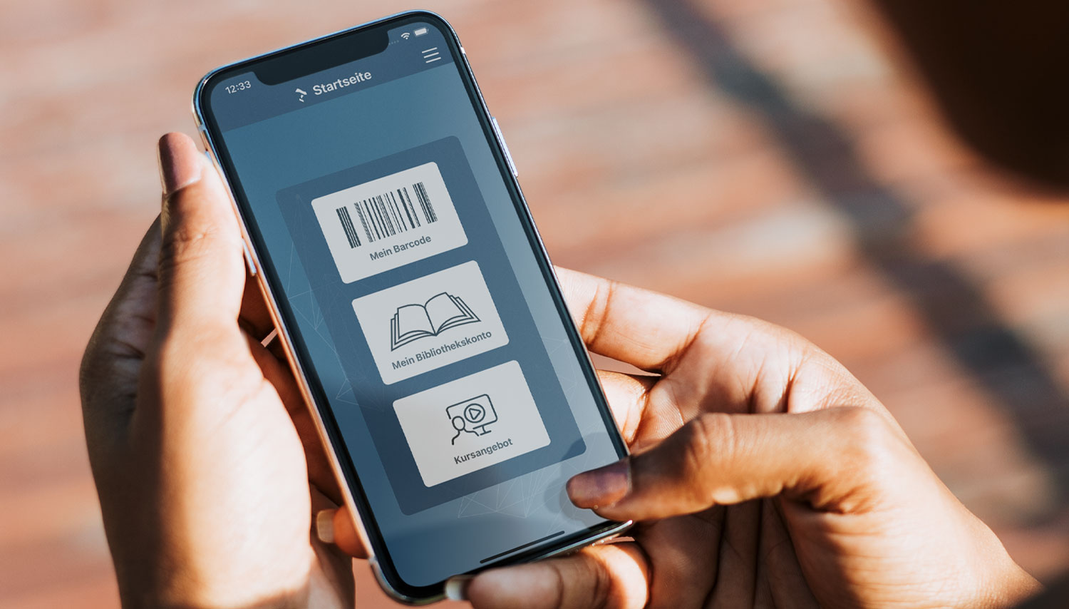 A smartphone with RUB Bib App